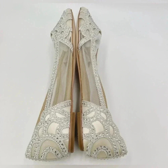 Badgley Mischka Women's Gigi Pointed Toe Jeweled Ivory Ballet Flats 7.5 - Picture 7 of 14